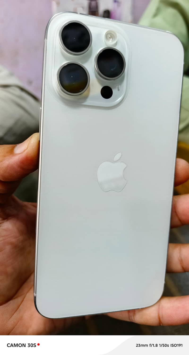 iphone 15 pro Max 1