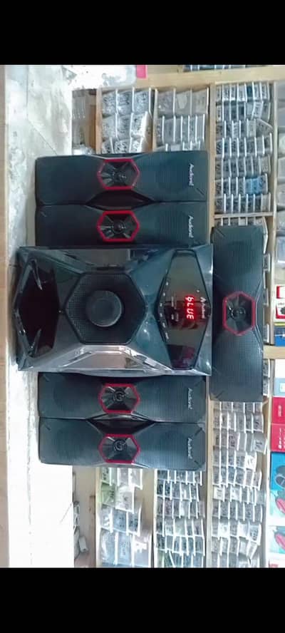 5 speaker and 1 boofer