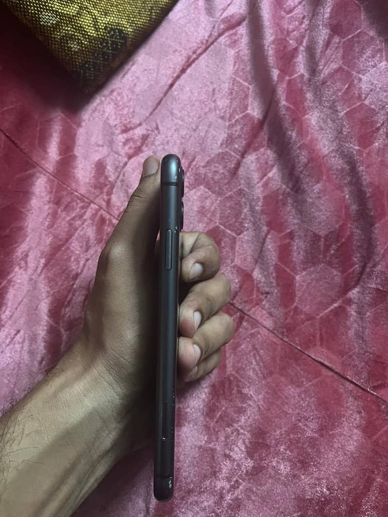 Apple iPhone 11 5