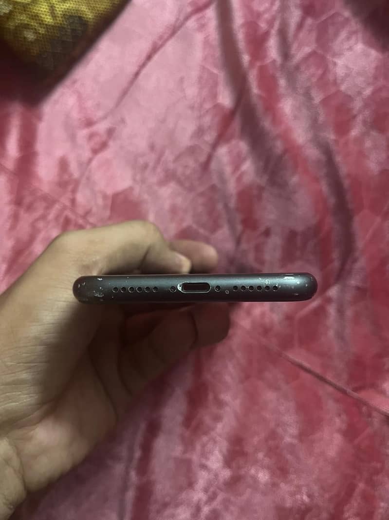 Apple iPhone 11 6