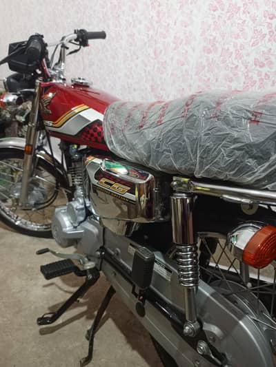 Honda cg125 special edition silver 2026