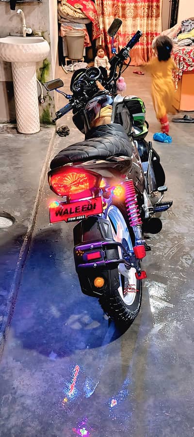 honda cb150f hai full modified bike hai shok say rady kea hua bike hai