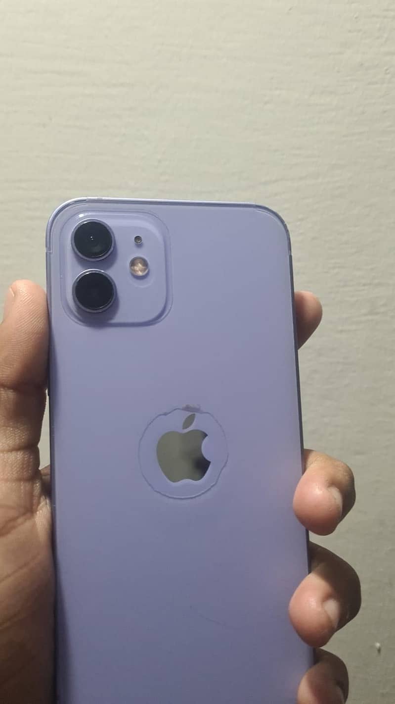 Apple iPhone 12 7