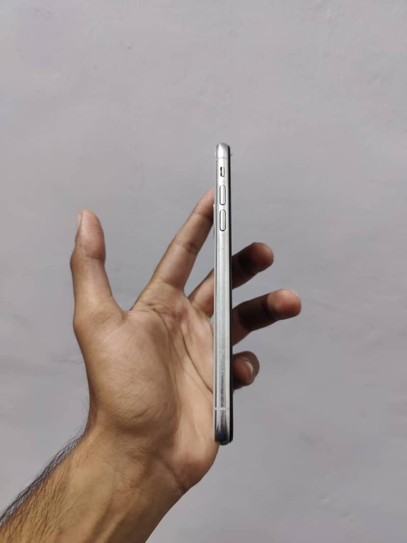 Apple iPhone X 2