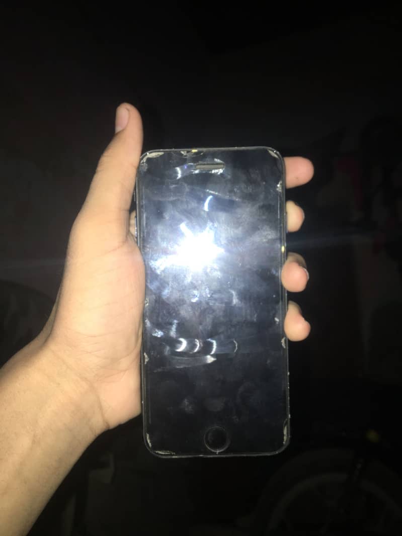 Apple iPhone 7 4