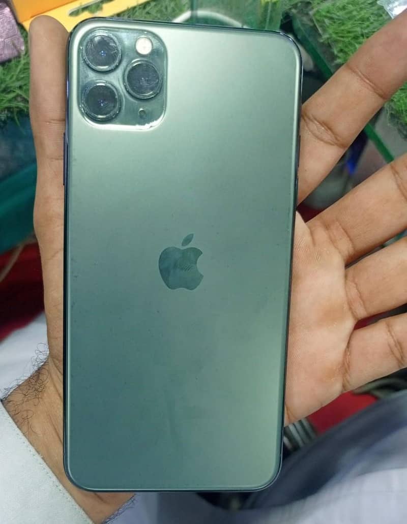 Apple iPhone 11 Pro Max 0