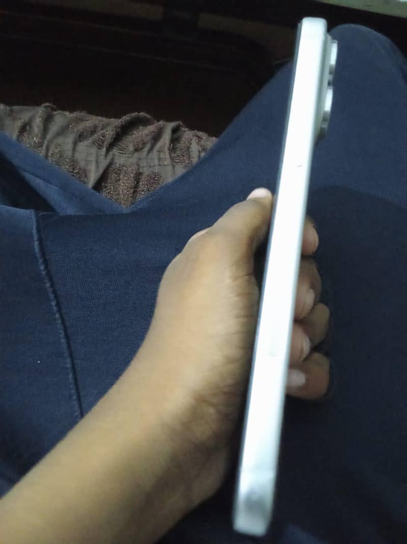 Apple iPhone 17 Pro Max 2
