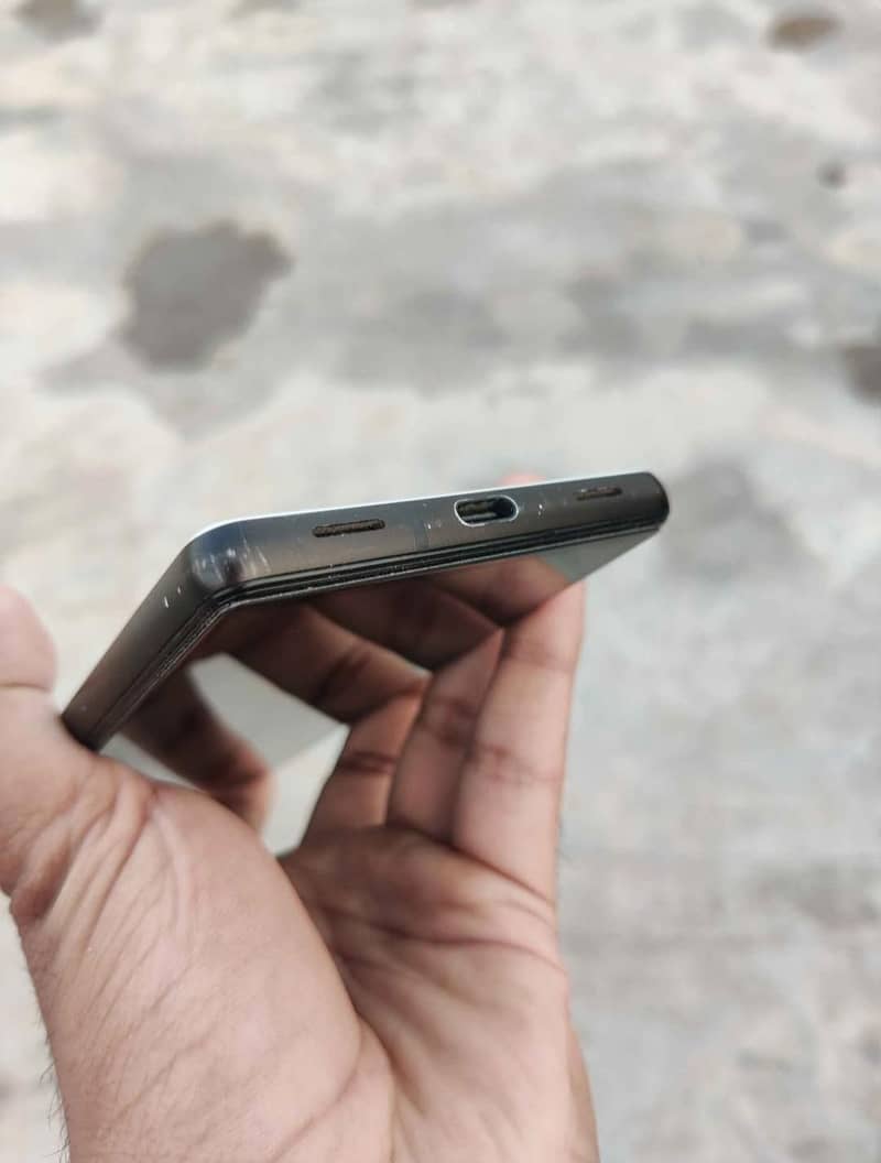 Google Pixel 6a 5