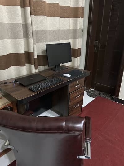 Office table