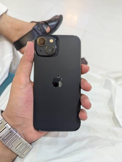 Apple iPhone 13