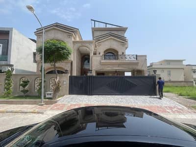 A 1 Kanal House In Islamabad Is On The Market For sale
