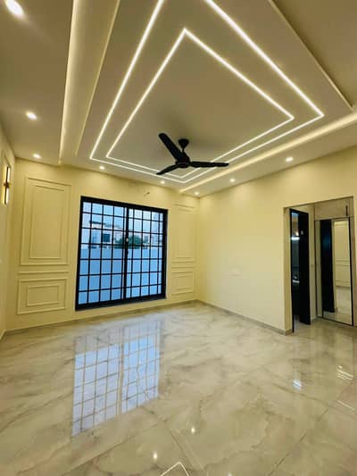 5 Marla House Available For Rent In Park View City Lahore