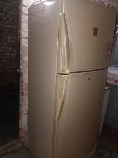 Refrigerator