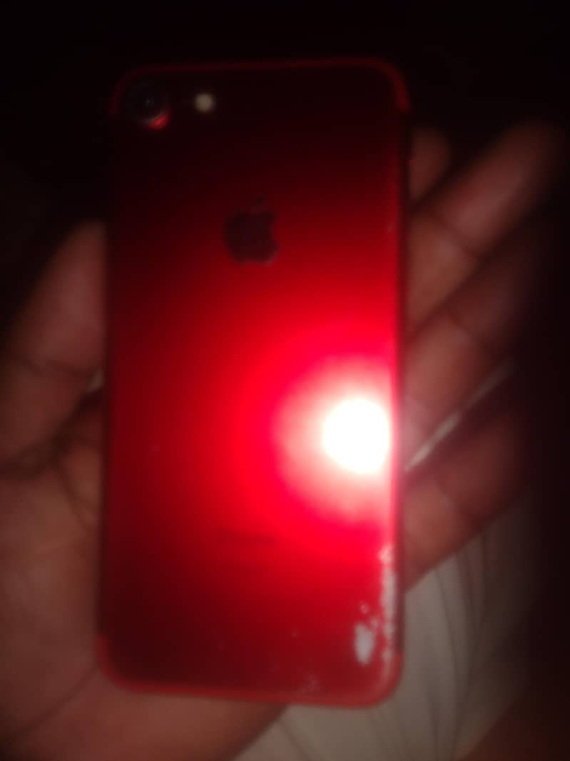 Apple iPhone 7 1