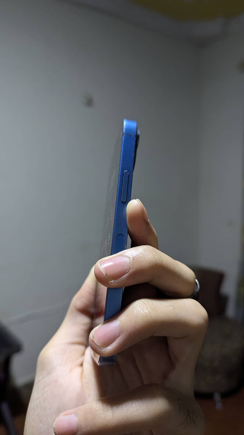 Apple iPhone 13 mini 2
