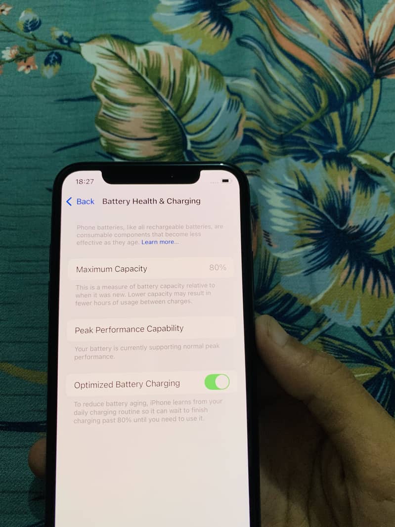 Apple iPhone XS 3