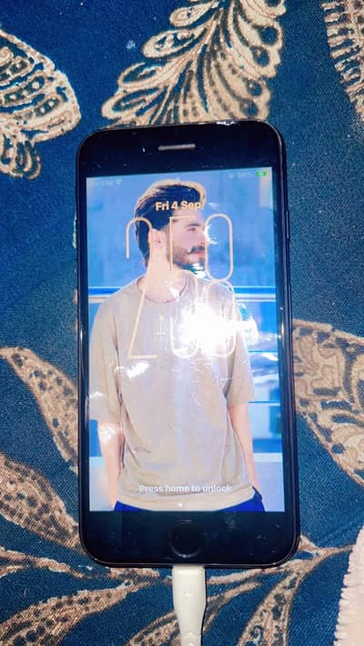 Apple iPhone SE