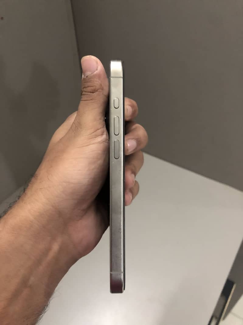 Iphone 15 pro 2