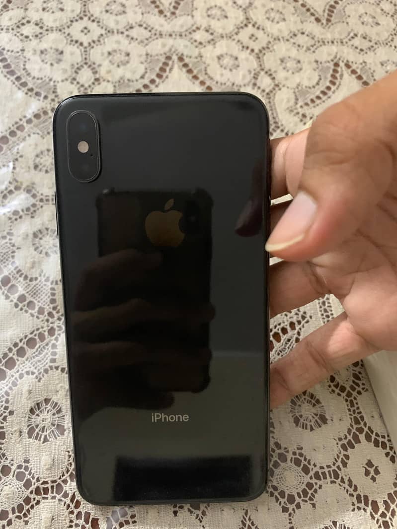 Apple iPhone XS Max 2