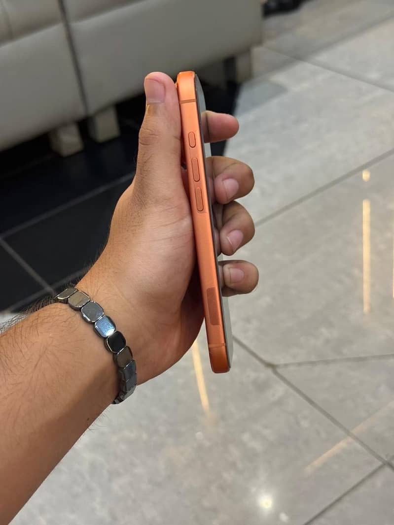 Apple iPhone 17 Pro 2