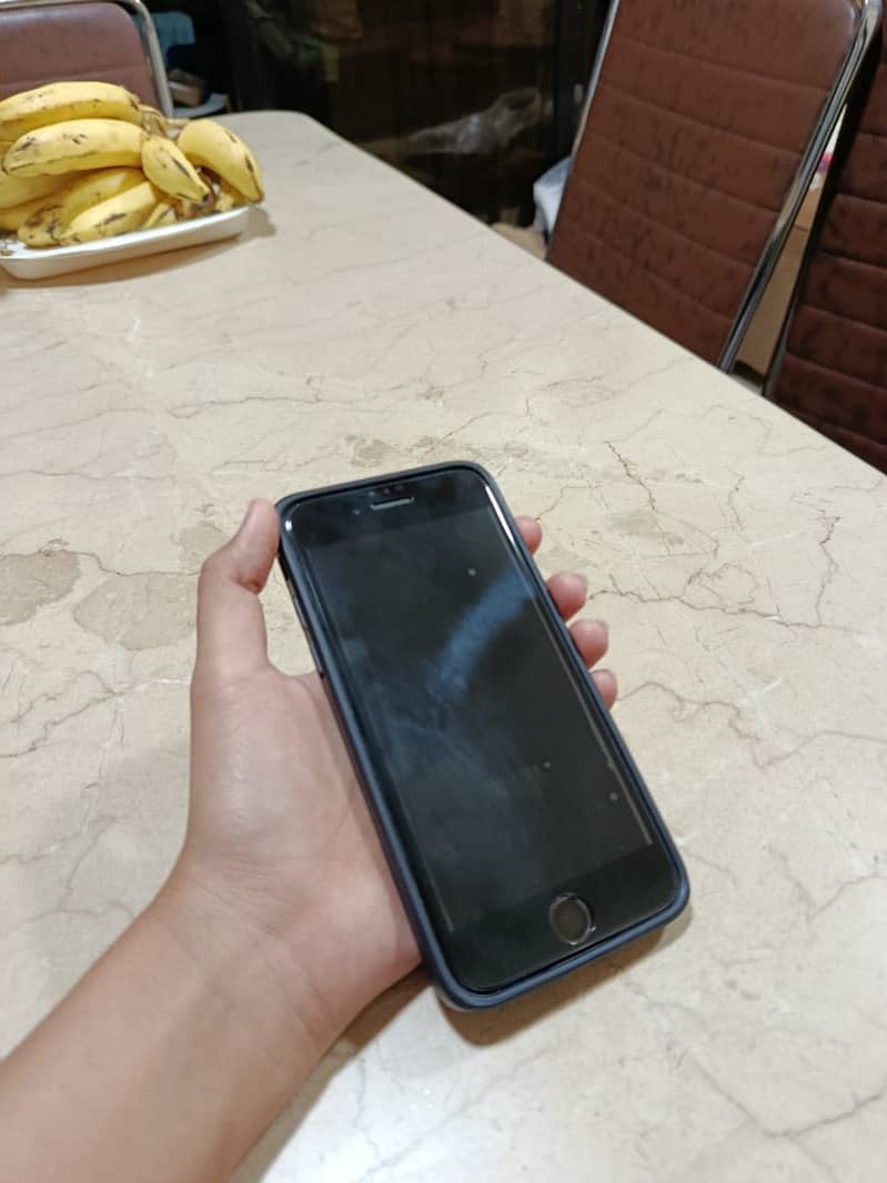 Apple iPhone SE 4