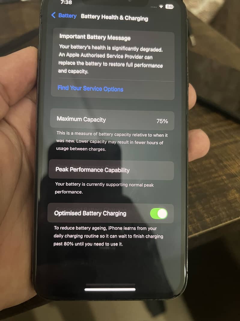Apple iPhone XS Max 7