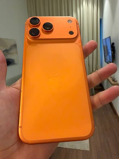 Apple iPhone 17 Pro Max 256gp GNext 63 cycles 100b battery