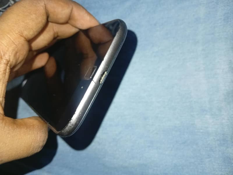 Moto G4 Plus 3
