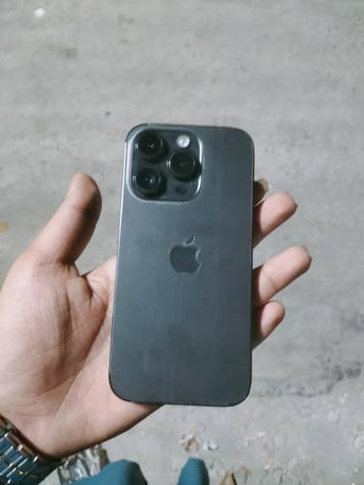 Apple iPhone 14 Pro factory unlock read description