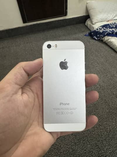 Apple iPhone 5s Contact :03194038855