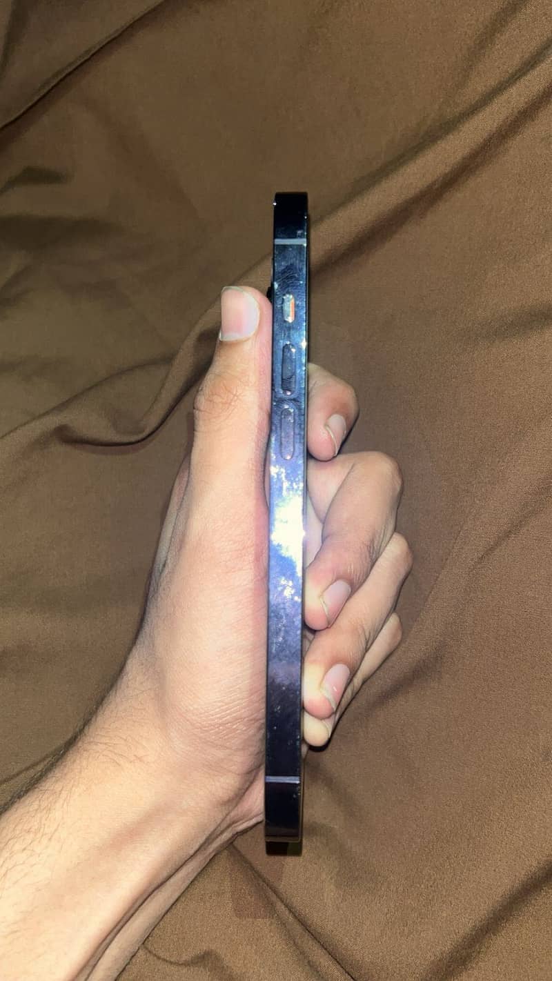 Apple iPhone 14 Pro 1