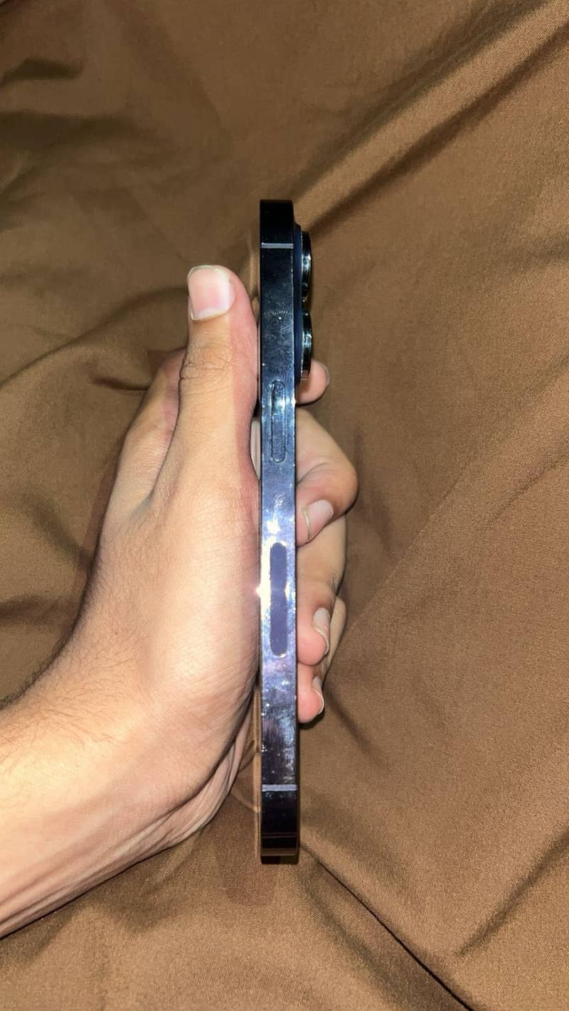 Apple iPhone 14 Pro 4