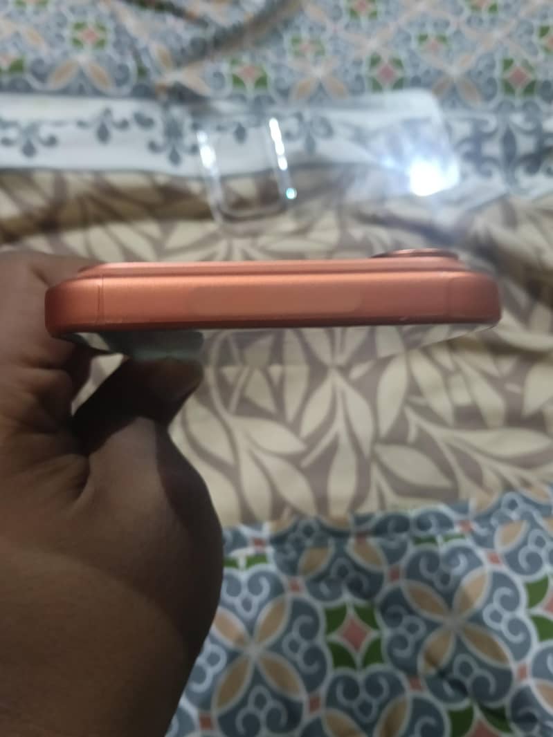 Apple iPhone 17 Pro Max 5
