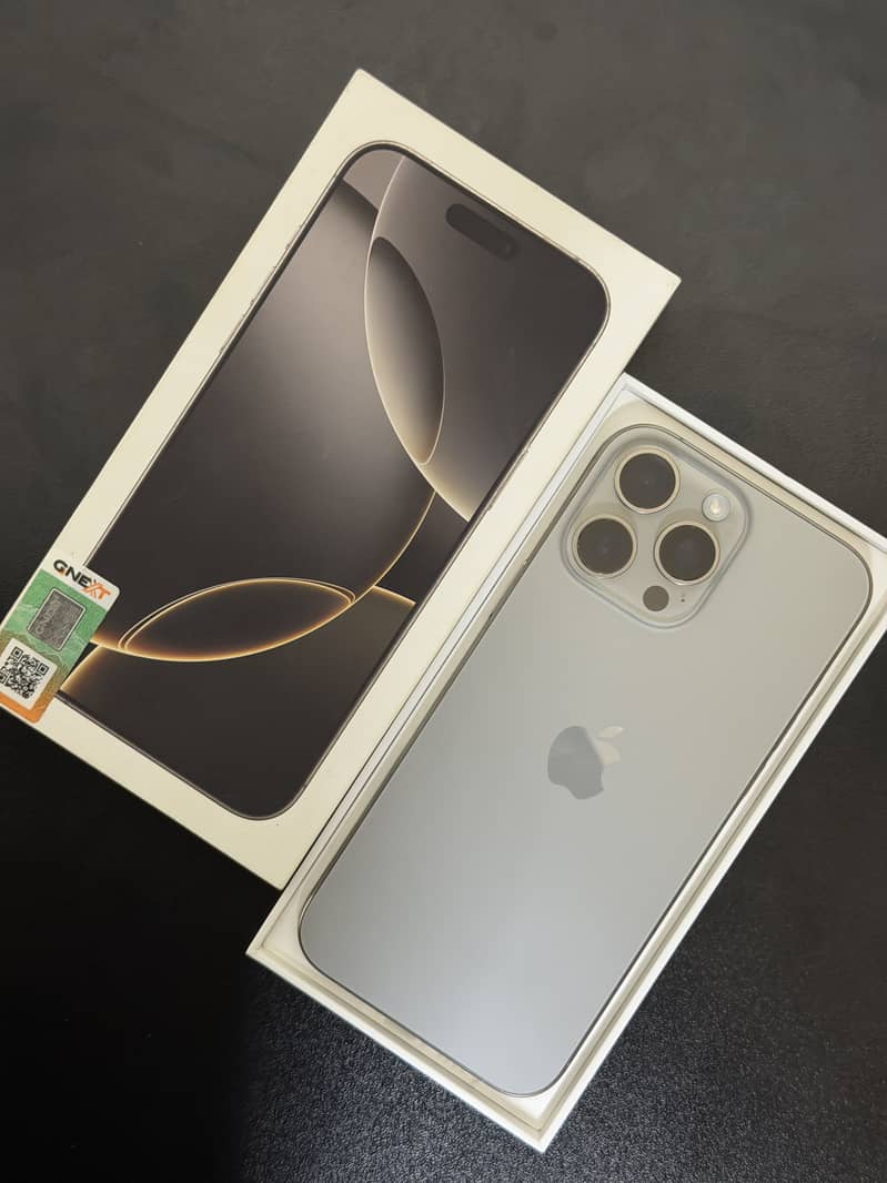 Apple iPhone 16 Pro Max 0