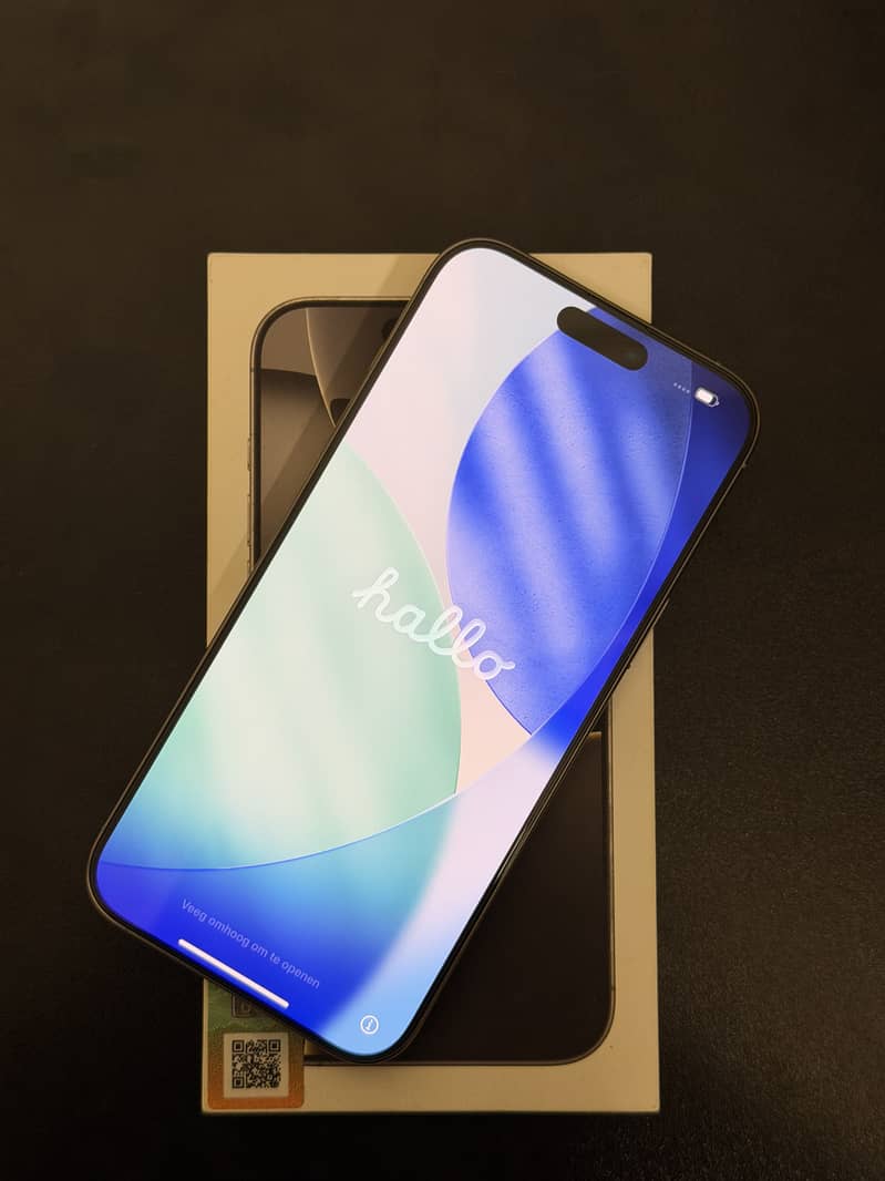 Apple iPhone 16 Pro Max 4