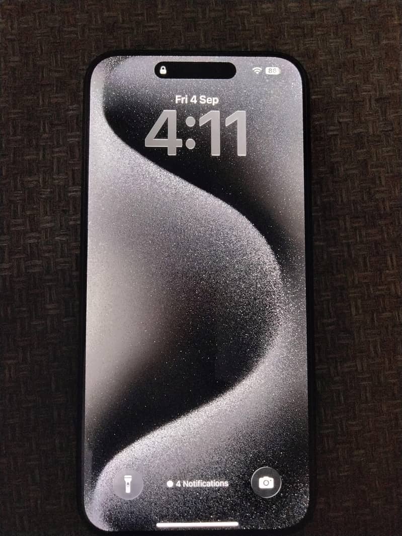Apple iPhone 15 Pro Max 3