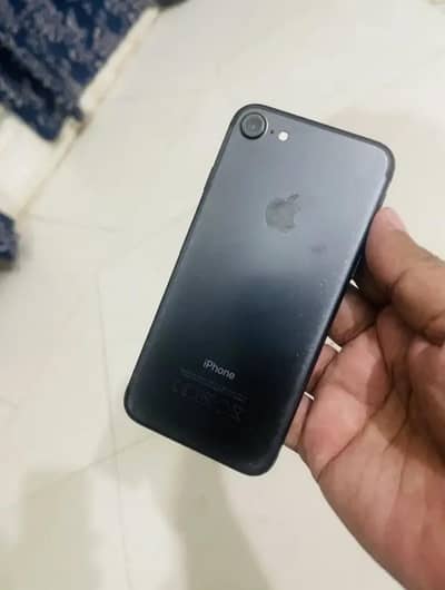 Apple iPhone 7