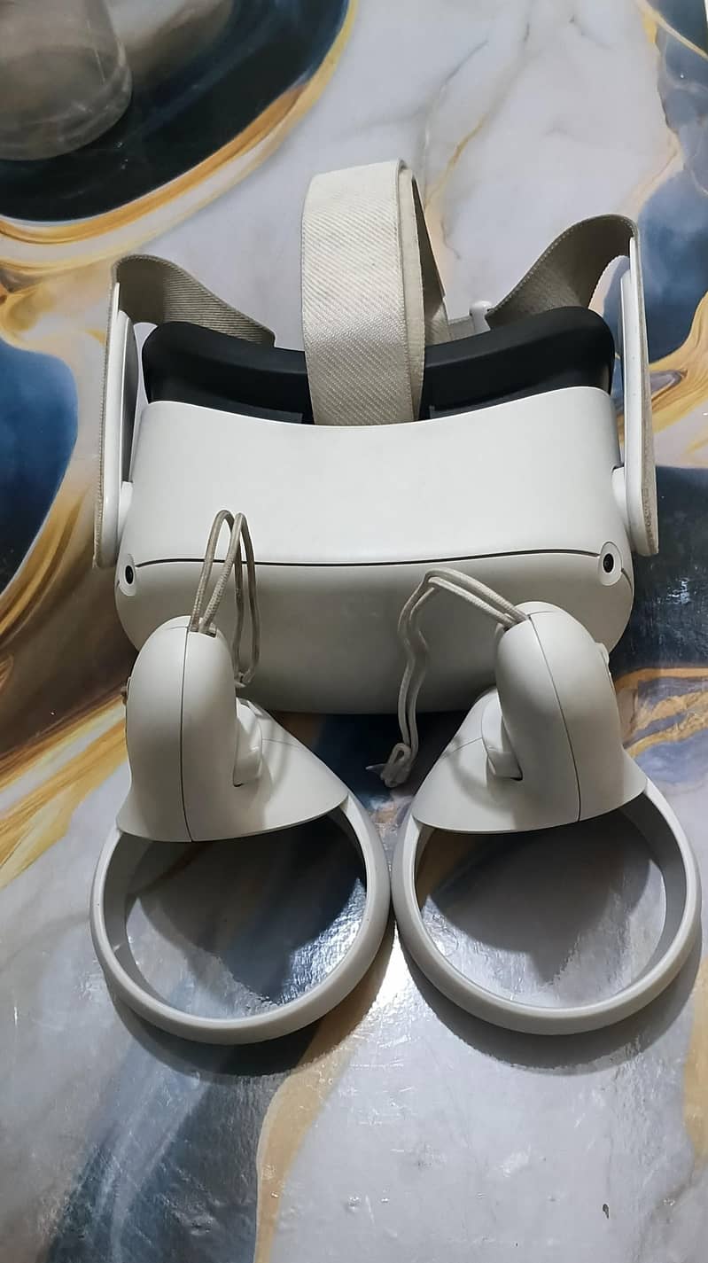 OCULUS QUEST 2 1