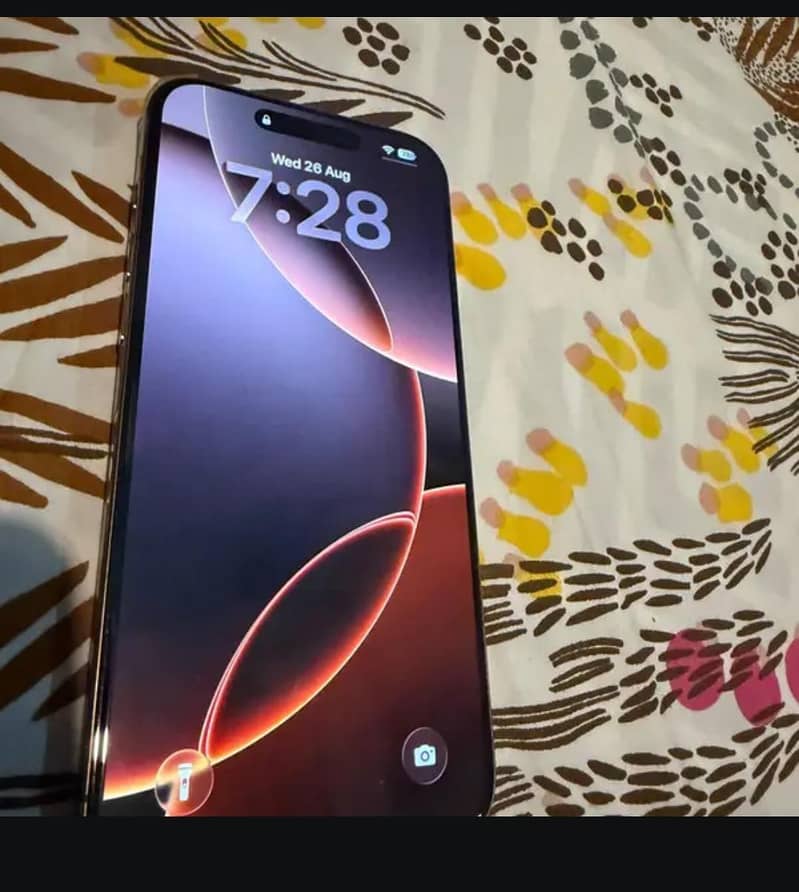 Apple iPhone 16 Pro Max 1