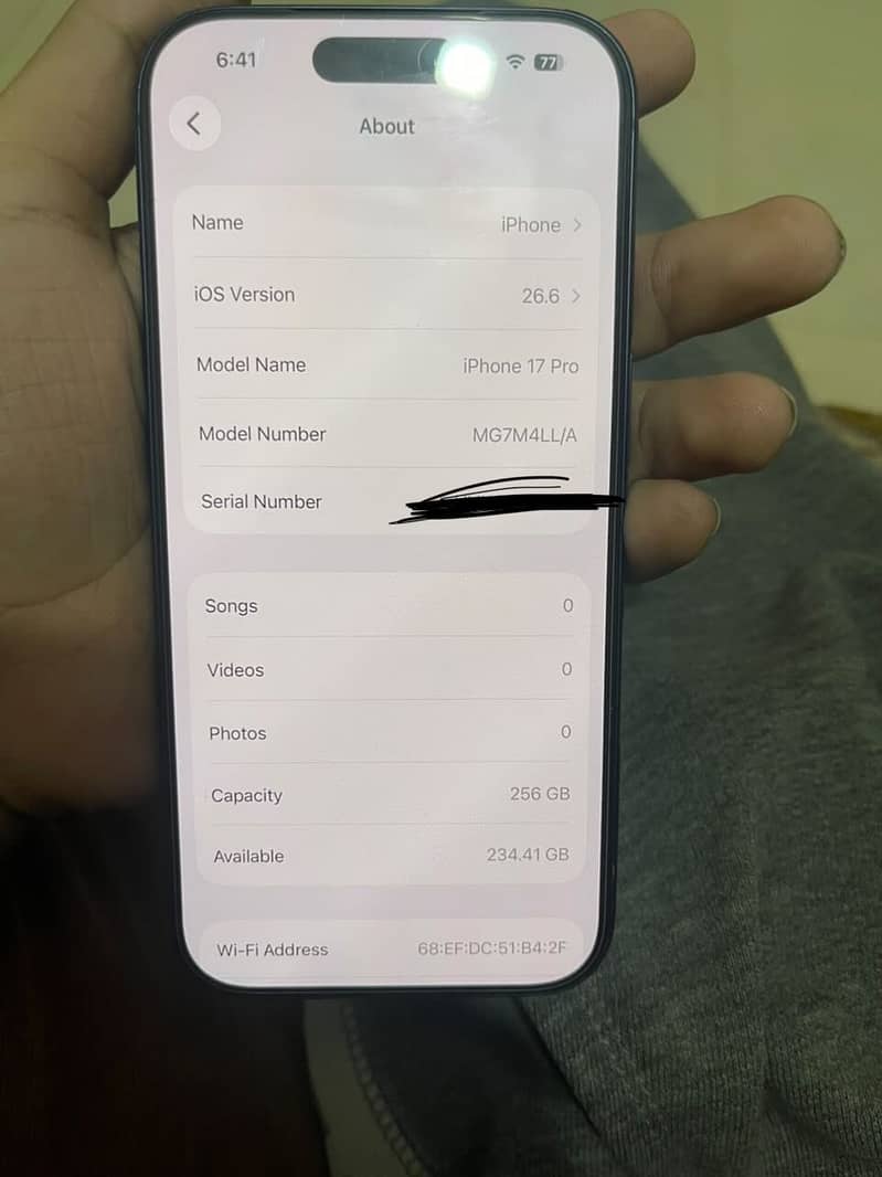 iPHONE 17pro 1