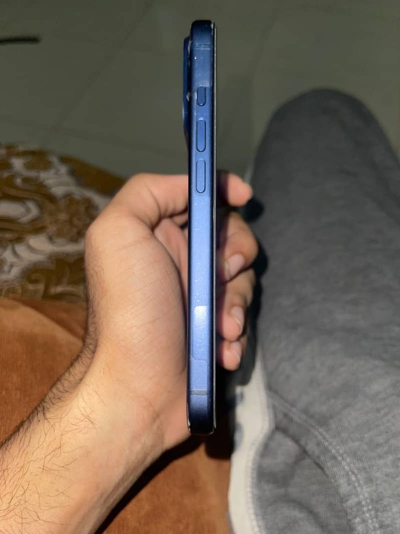 iPHONE 17pro 5