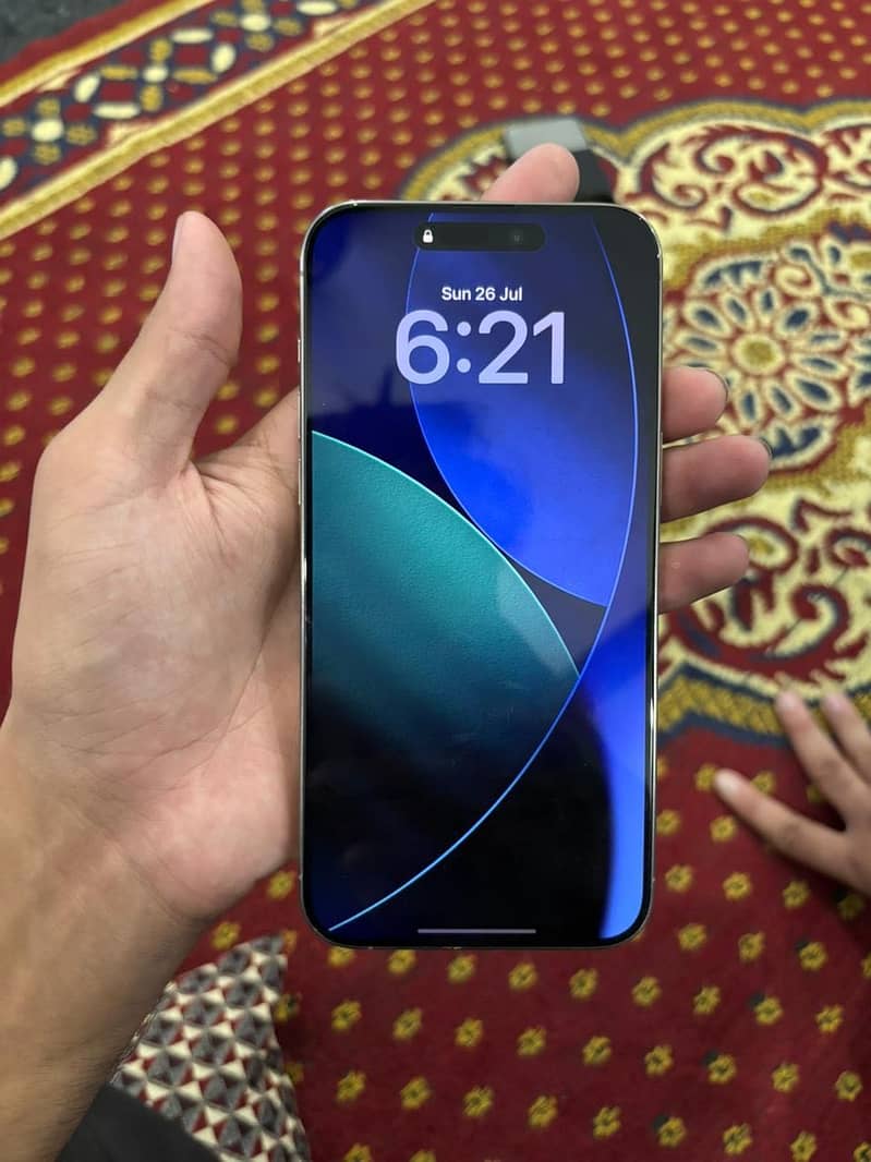 Apple iPhone 15 Pro Max 8
