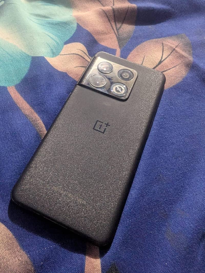 One Plus 10 Pro 0