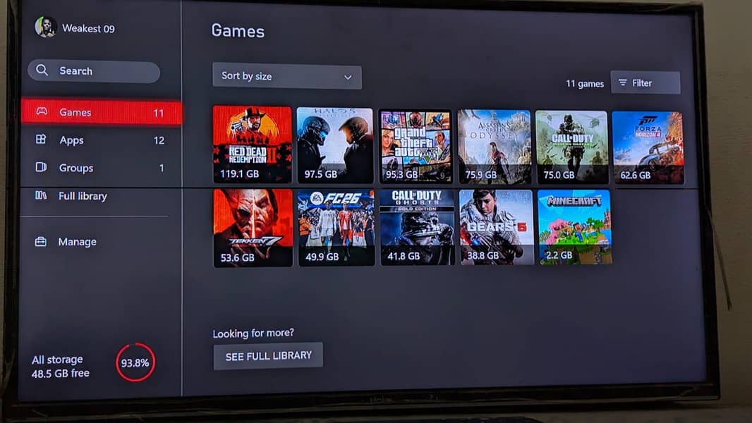XBOX ONE 1TB WITH TWO CONTROLLERS 1