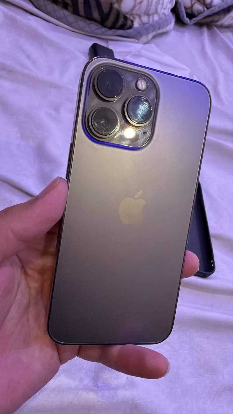 Apple iPhone 13 Pro 4