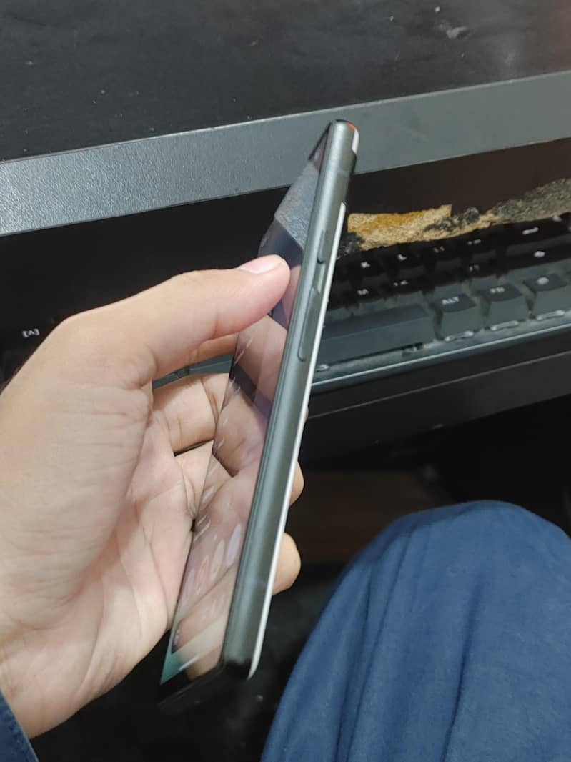 Google Pixel 6a 4