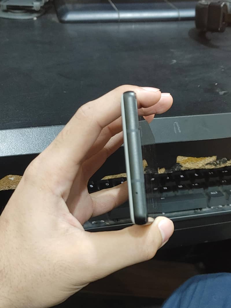 Google Pixel 6a 5