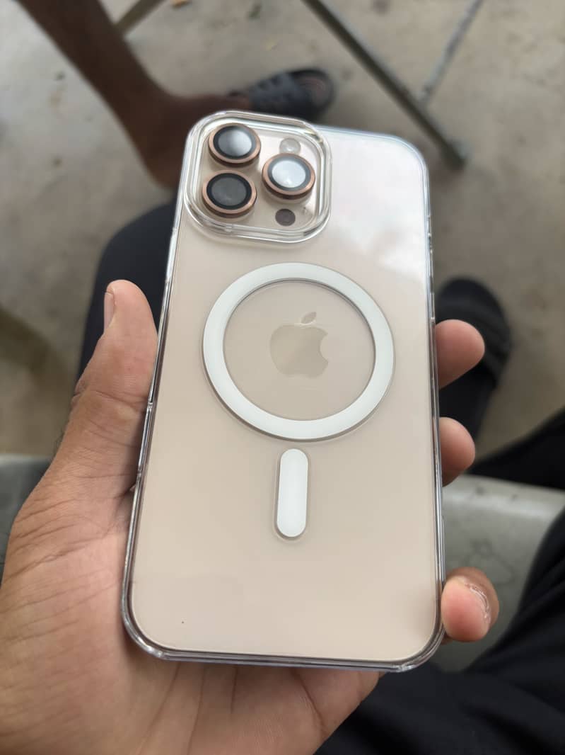 Apple iPhone 16 Pro Max 0