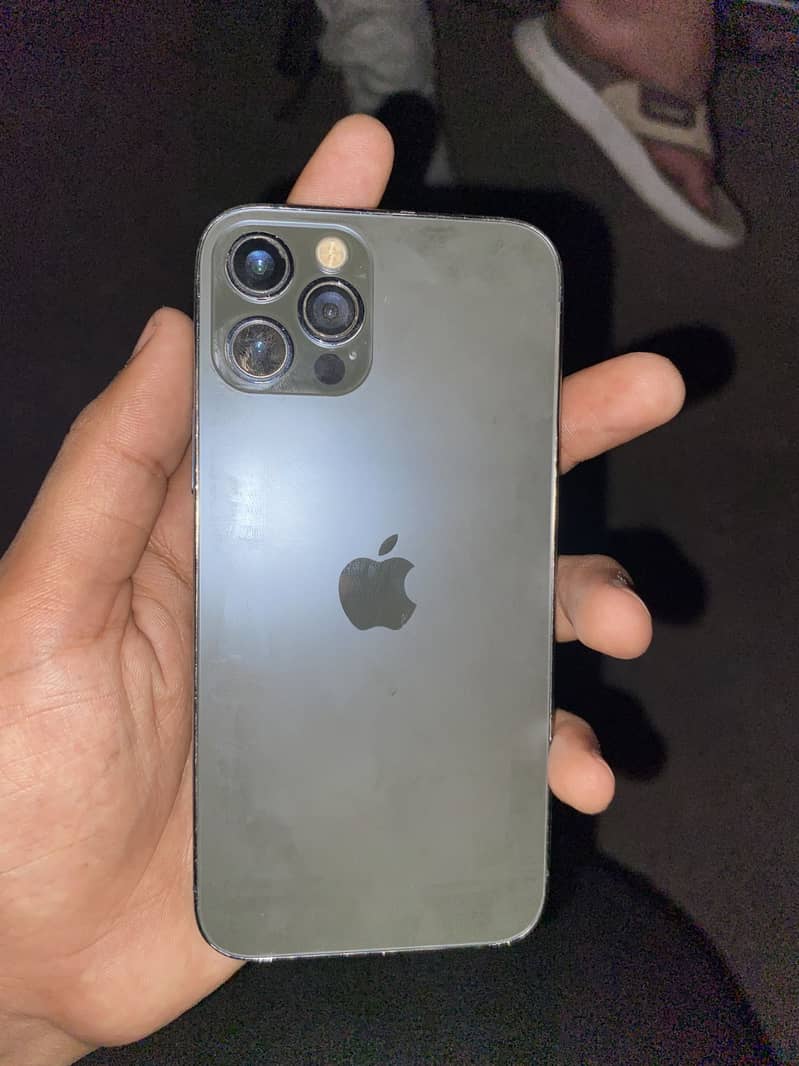 Apple iPhone 12 Pro 2