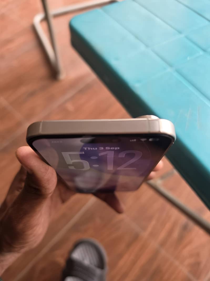 Apple iPhone 15 Pro Max 5